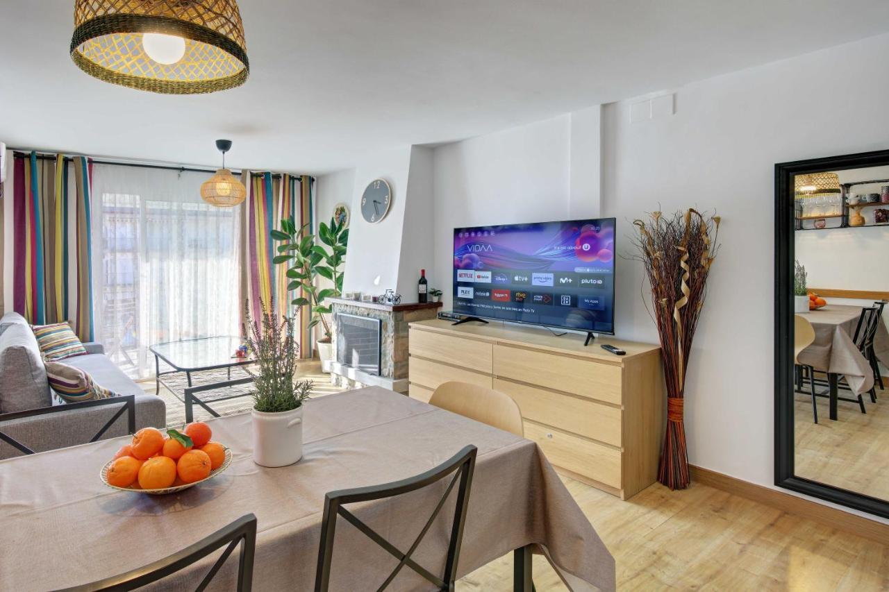 Apartament Pau Casals, 2 Min Walk From The Sea & Sea View Льорет-де-Мар Экстерьер фото
